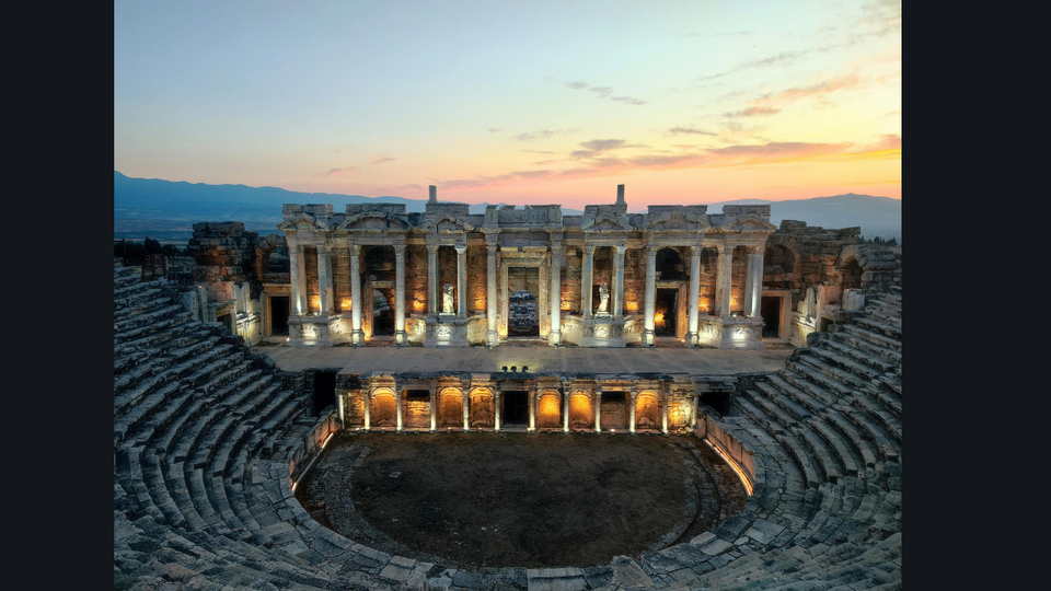 Before the Curtain Rises: How Boston Stages Shape the Story